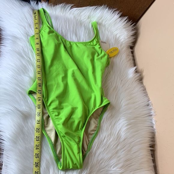 Nautica Classic Crew One Piece Swimsuit Size 8 - Picture 12 of 12